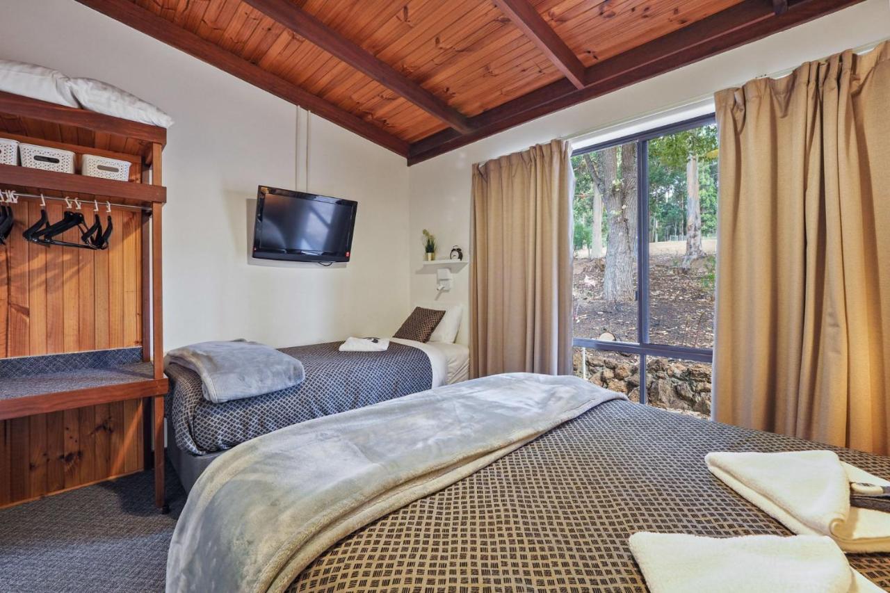 Forest Lodge Resort Pemberton Esterno foto
