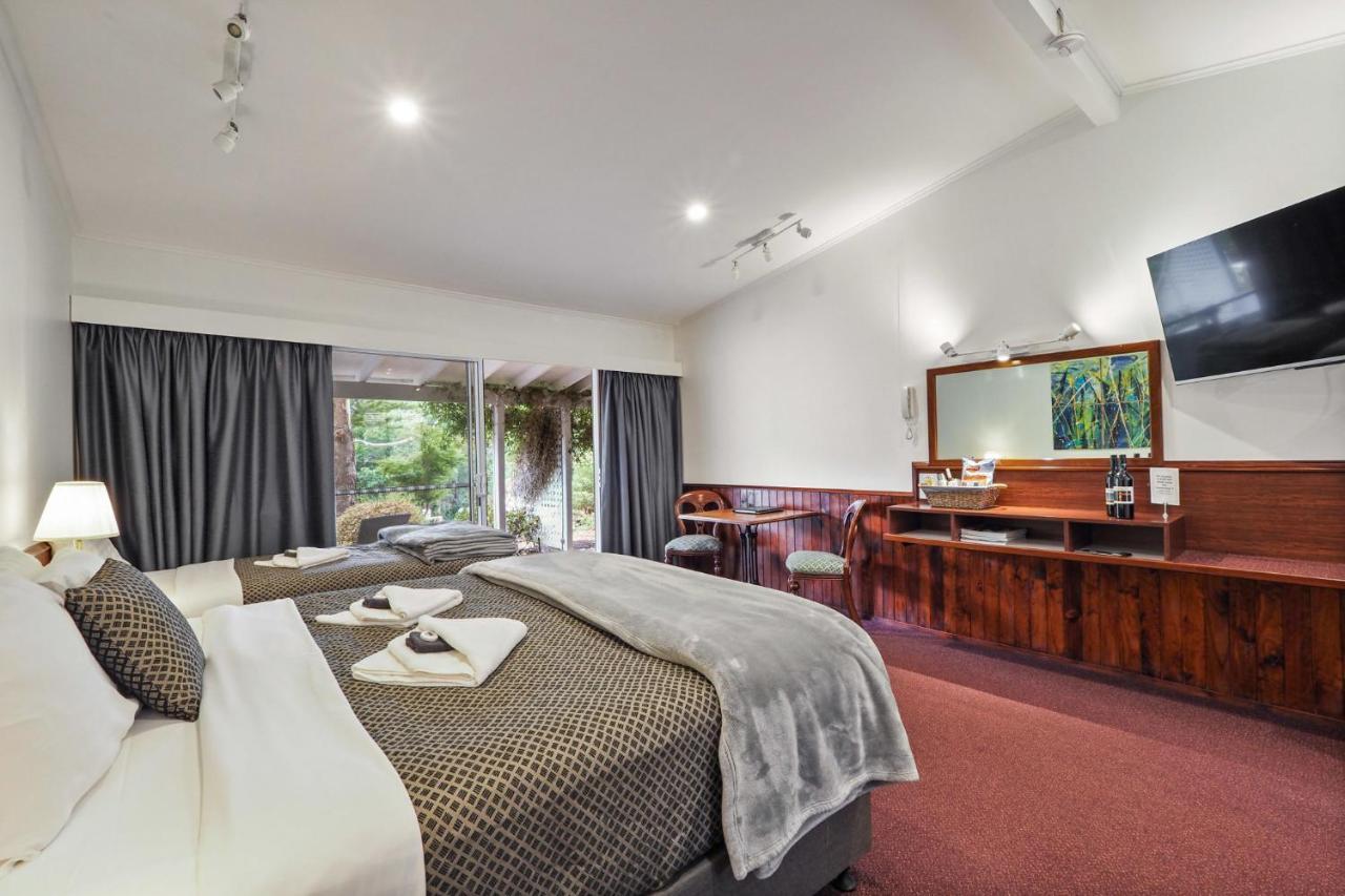 Forest Lodge Resort Pemberton Esterno foto